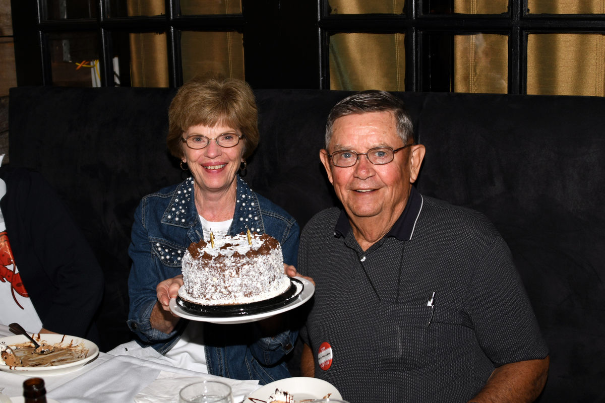 327 Mary Jane and Gary Meradith celebrated their anniversary..jpg